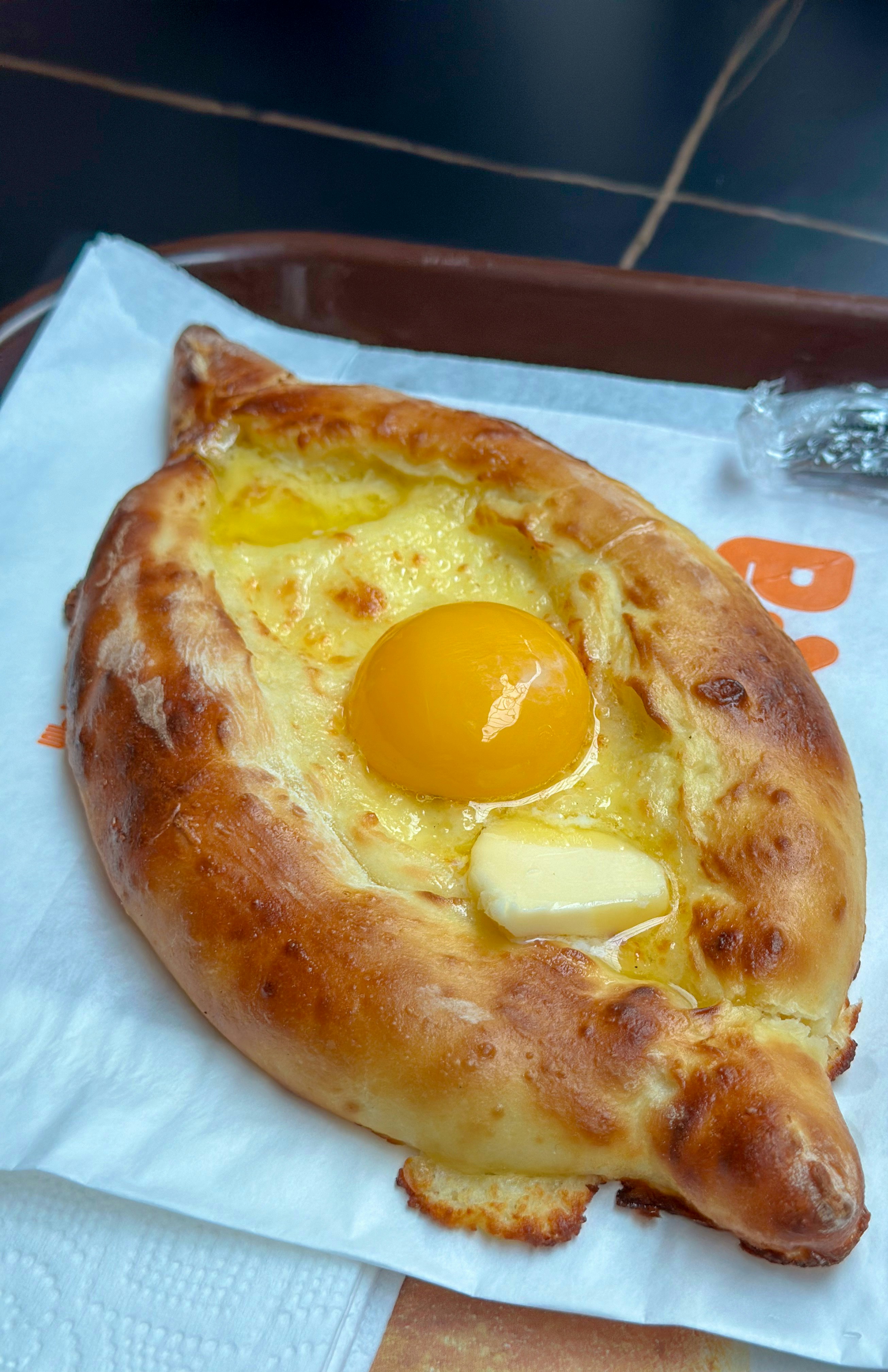 Shotis puri, Georgian clay-oven bread