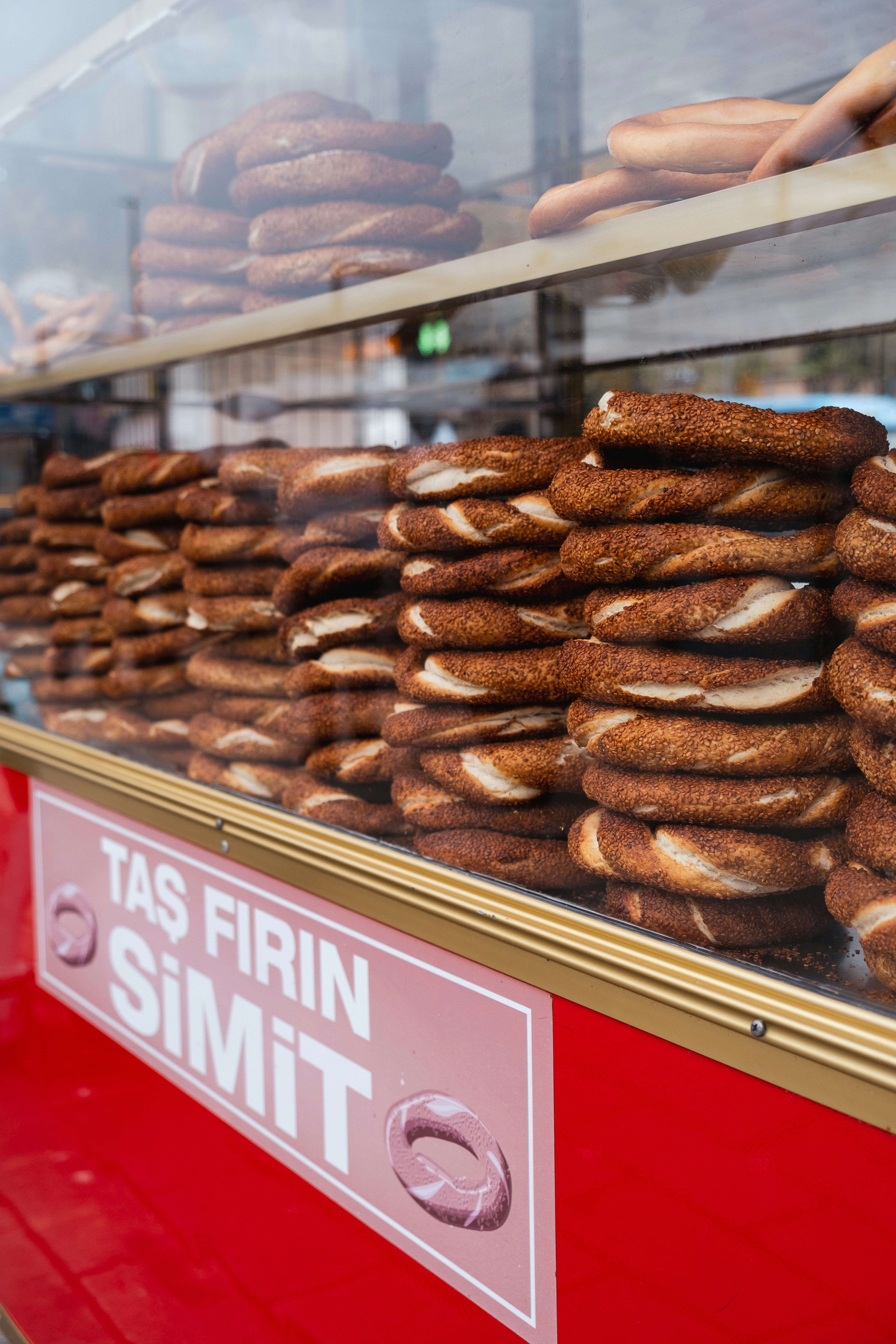 Sesame-crusted simit bread rings, Istanbul